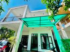 Five Bed Rooms Upstairs Luxury House For Sale In Negombo Dalupotha