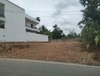 Flat & Square Land For Sale In Piliyandala .