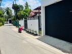 For Sale Charming Family Home in Athurugiriya