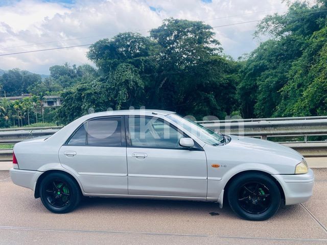 Ford Laser 2004 photo 2