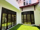 Four-Bed House For Rent in Nugegoda