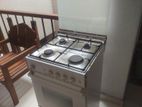 Four Burner Gas Cooker With Oven