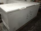 Freezer 725L