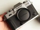 Fujifilm X - T10 with XF 35mm Lens