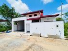 Full Fill Brand New House In Athurugiriya
