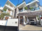Fully Furnished 3 Storey House for Sale in Battaramulla