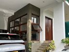 Fully Furnished 3 Storey House for Rent in Piliyandala