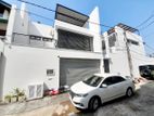 Fully Furnished Solar Electricity Modern House Rent Nugegoda Kohuwala