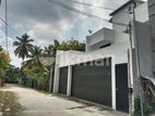 Fully Furnished Upstair Unit House for Rent in Dehiwala
