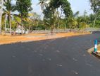 ගාල්ල බද්දෙගම පුධාන පාරට මුහුණලා ඉඩම