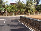 ගාල්ල කරාපිටිය රෝහල පාරෙන් බිම් කොටස්