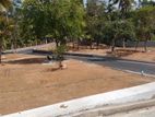 ගාල්ල කරාපිටිය රෝහලට ඇවිදින දුරින් බිම් කොටස්