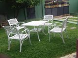 Garden Chairs with Table