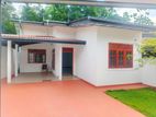 ගඩොල්වලින් සෑදු ළස්සන තනි මහල් නිවසක් විකිනිමට කොටිටාවෙි