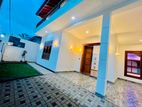 Geniue Qulaity Wooden Floors With Upstair House For Sale In Negombo Area
