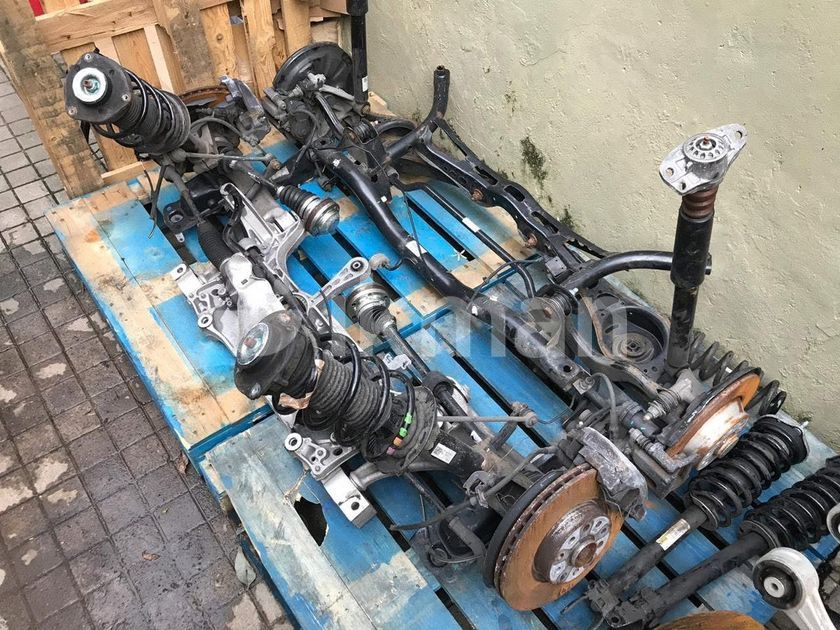 Genuine Audi Q3 2016 front & rear suspension subframe for Sale in ...