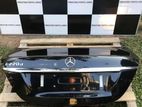 Genuine Mercedes E Class E200 E350e bootlid dicky
