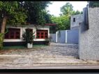 GEST HOUSE FOR SALE IN KADUWELA ATHURUGIRIYA BUS ROUTE