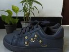 Girls shoes