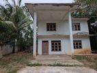 📌 ගම්පහ පාරට මීටර් 600 යි වටිනා දෙමහල් නිවසක්