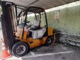 Godrej GX250D Diesel Forklift (2.5 Ton)