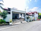 Good Condition House For sale Talawatugoda