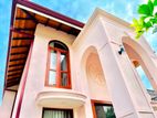 Good Living Conditions Upstairs 4 Br House for Sale Negombo