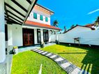 Great Beauty Luxurious Solid Up House for Sale in Negombo