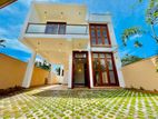 Great Brand New Upstairs 5 BR House for Sale in Negombo Area
