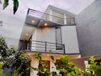 Great Modern Luxurious Good Living House Sale In Minuwangoda