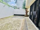 Gregory’s Road, Colombo 7 – Well-Maintained House for Lease