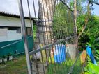 Grill Gate ( යකඩ වැටක් )