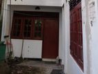 Ground floor house for rent in horahena