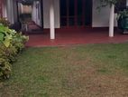 Guest house for rent with furniture - Moratuwa