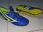 Hara Football shoe