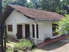HAS187 - Single Story House for Sale in Weliweriya