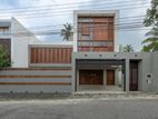 HAS212 - Luxurious Modern House for Sale in Piliyandala