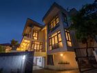 (HC181) Furnished Luxury Boutique Bungalow for Sale in Kandy