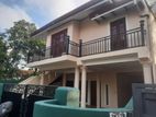 HCHR050 - Modern Upstairs House for Rent in Negombo