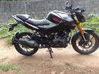 Hero Hunk 160R 4V 2025