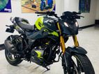 Hero Hunk 160R 4V 2026