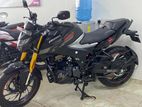 Hero Hunk 160R Black Brand New 2026