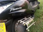 Hero Pleasure 2014
