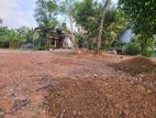 Highly rresidential land available for sale in Baththaramulla