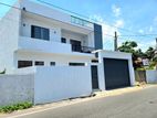 Highway Convenience! Modern House for sale