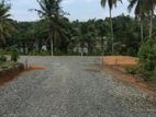 හික්කඩුව සංචාරක කලාපයෙන් ඉඩමක්