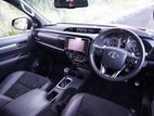 Hilux 2025 Carbon Fiber Interior