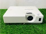 Hitachi Portable XGA 2700 Lumens CPX2530WN Projector