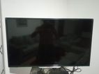 Hitachi TV (32 inch)