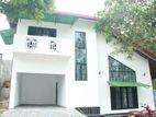 HJR179 - Two Story House for Rent in Gampaha